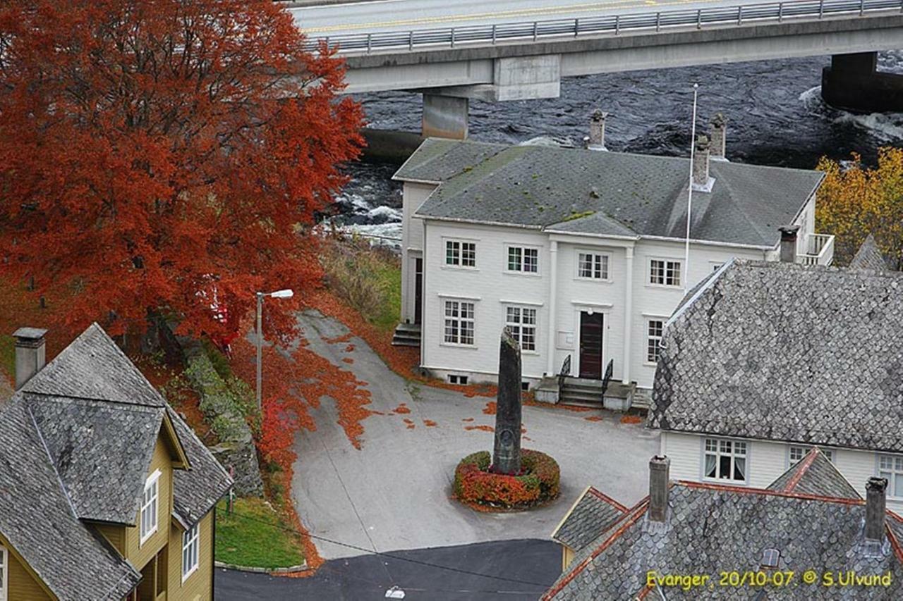 Rongahuset Bnb Evanger Exterior photo