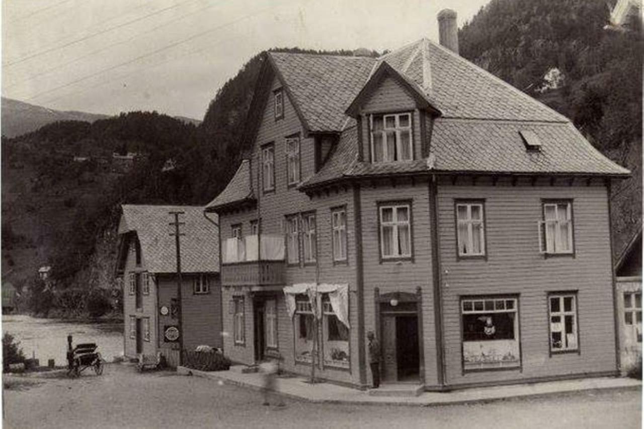 Rongahuset Bnb Evanger Exterior photo