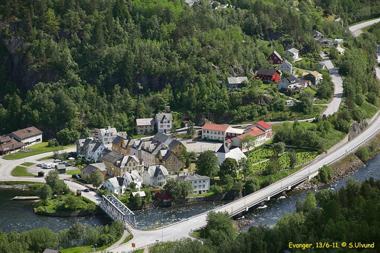 Rongahuset Bnb Evanger Exterior photo